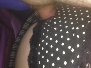 Ashley Adams在邋blow的口交后被机械师搞砸了